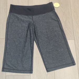 Lululemon Clam Digger II Size 6